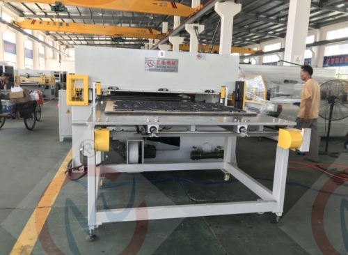 环亚·体育 汽车座椅面料裁断机