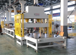 全自动裁断机 全自动裁断机